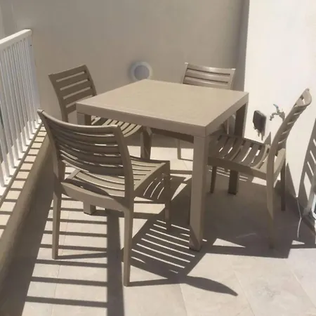 Apartament Lovely3bedroom With Garage By Homely *