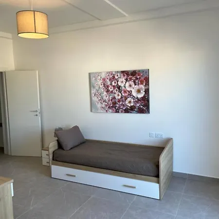 Lovely3bedroom With Garage By Homely *